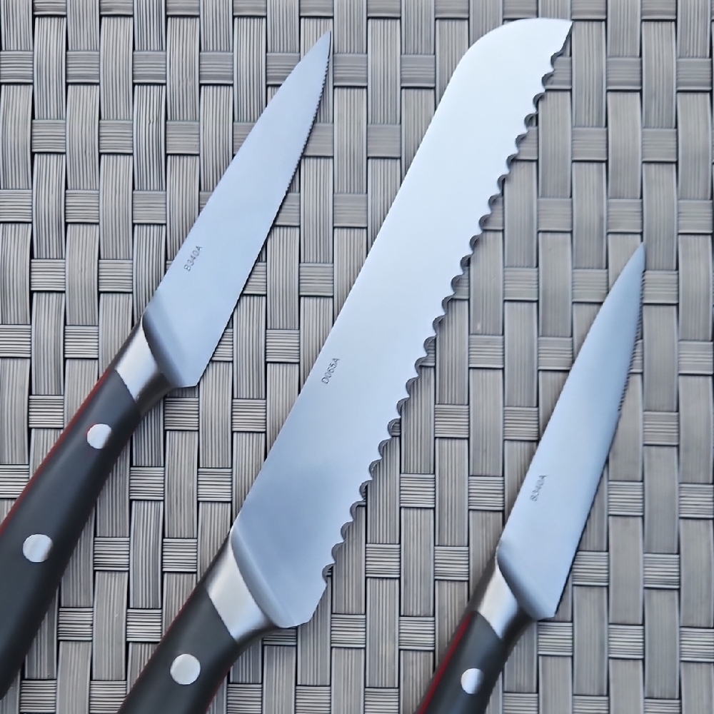 Master Chef  3 Pc Set Elegant Black Knife Set with Stainless Steel Blades